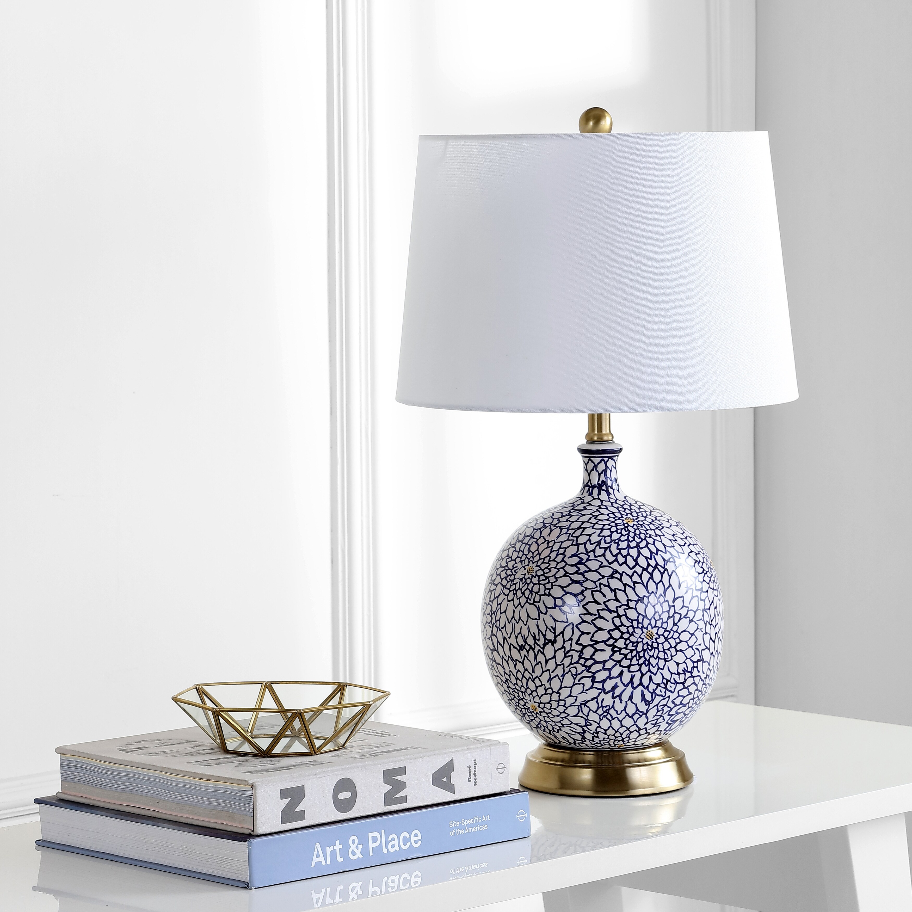 safavieh aileen table lamp