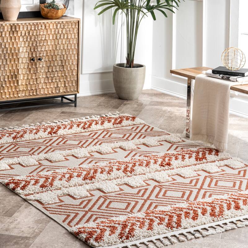 Nuloom Zuri Shaggy Banded Tribal Area Rug