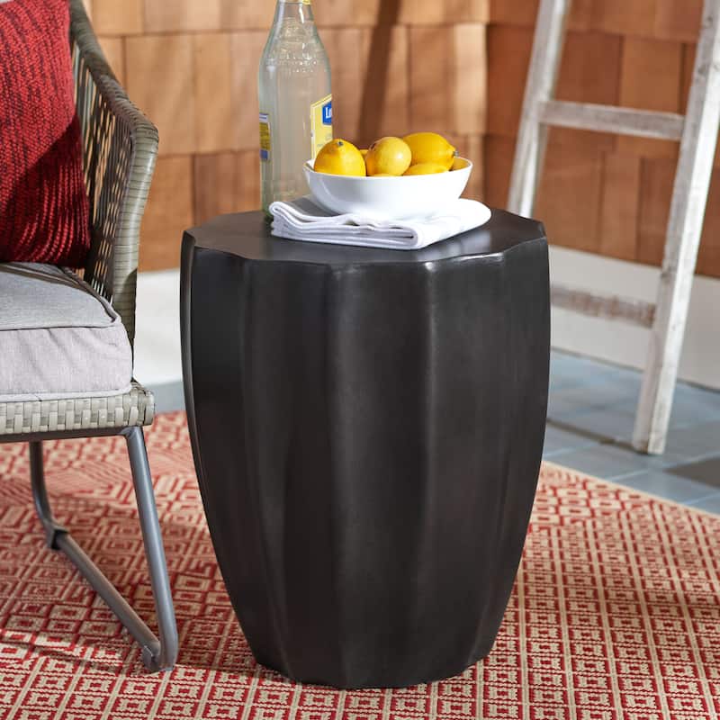 SAFAVIEH Nhuong Indoor/ Outdoor Modern Black Concrete Round Accent Table - 15.3" W x 15.3" L x 17.7" H - 15Wx15Dx18H