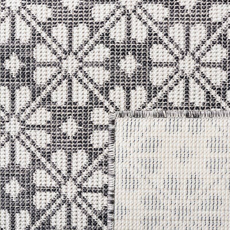Martha Stewart by SAFAVIEH Matty Indoor/ Outdoor Rug