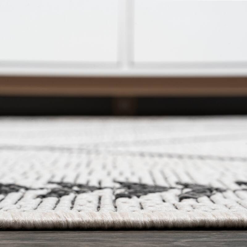 JONATHAN Y Kafel Tribal Diamond Trellis Indoor/Outdoor Area Rug
