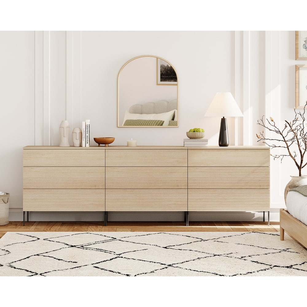 Modern Wood 3-Drawer Dresser With Reeded Design, Minimalist Dresser Organizer Storage