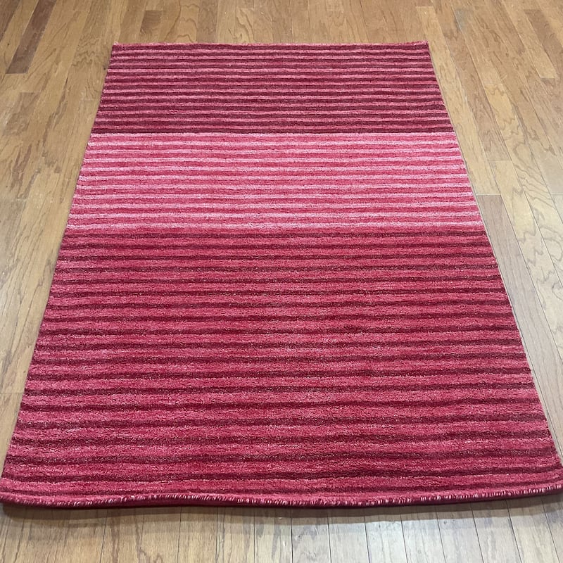 HERAT ORIENTAL 4' x 6' Handmade Horizontal Striped Tibetan Ombre Wool Rug - 4' x 6' - Red/Pink