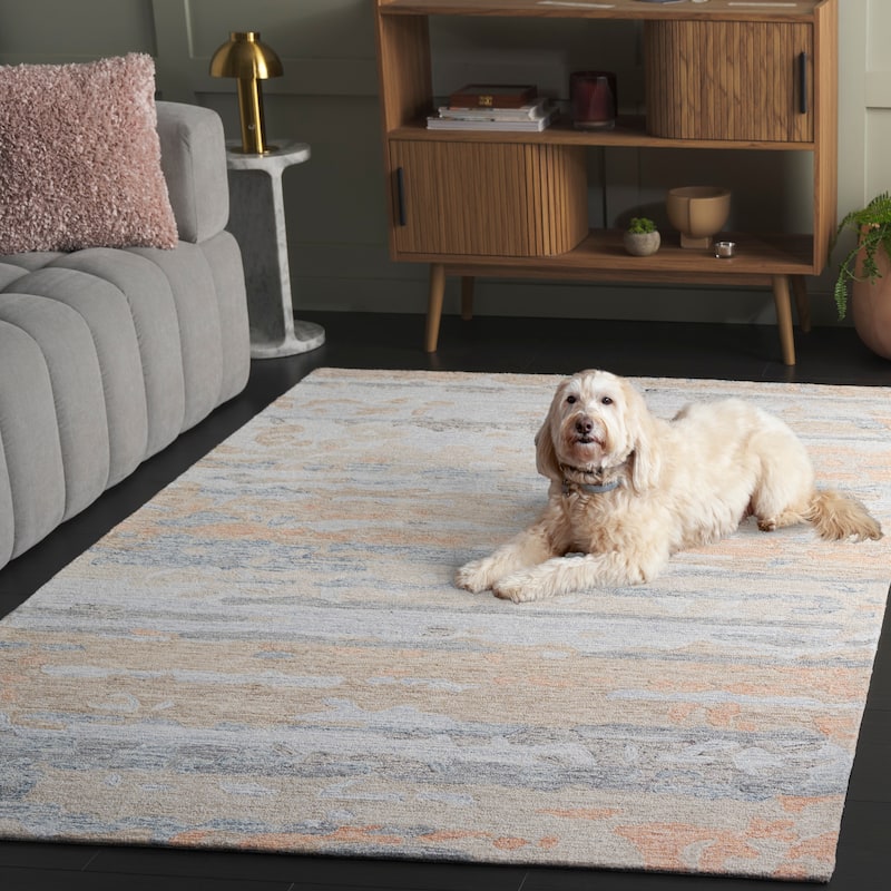 SAFAVIEH Handmade Ebony Sergeja Wool Rug