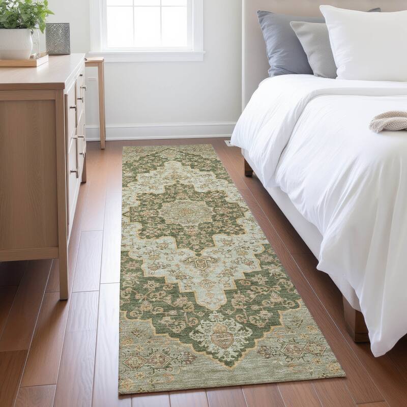 Machine Washable Indoor/ Outdoor Traditional Karachy Chantille Rug