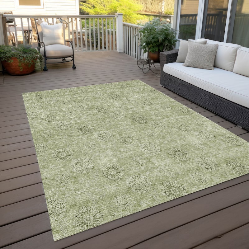 Machine Washable Indoor/ Outdoor Chantille Floral Burst Rug