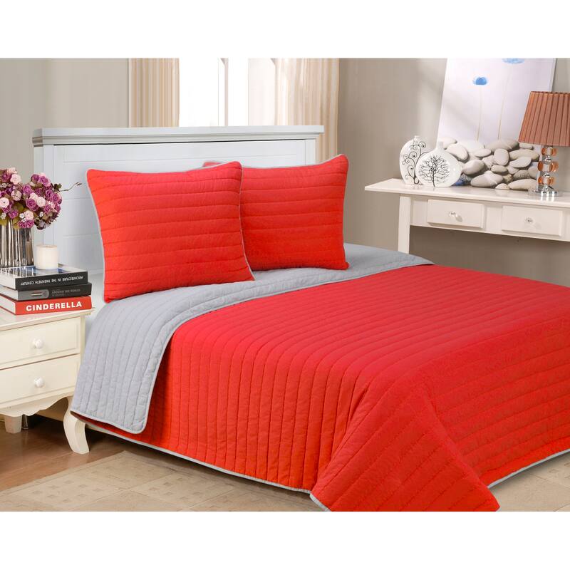 Superior Solid Cotton Reversible Farmhouse Quilt and Sham Set - Red - Queen/Full