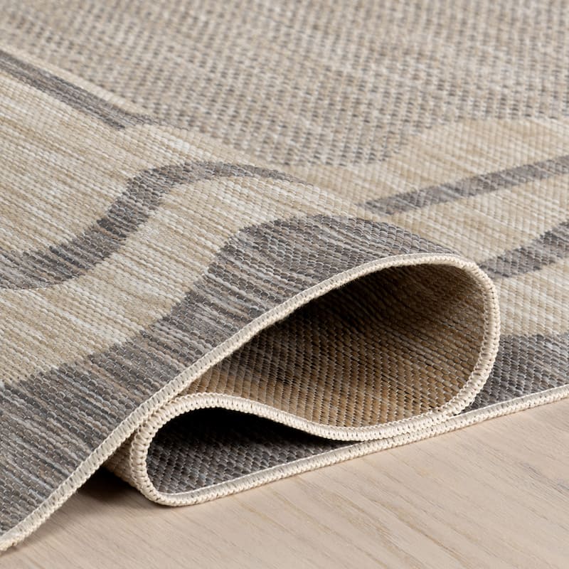 Nuloom Wrenlee Geometric Indoor/Outdoor Area Rug