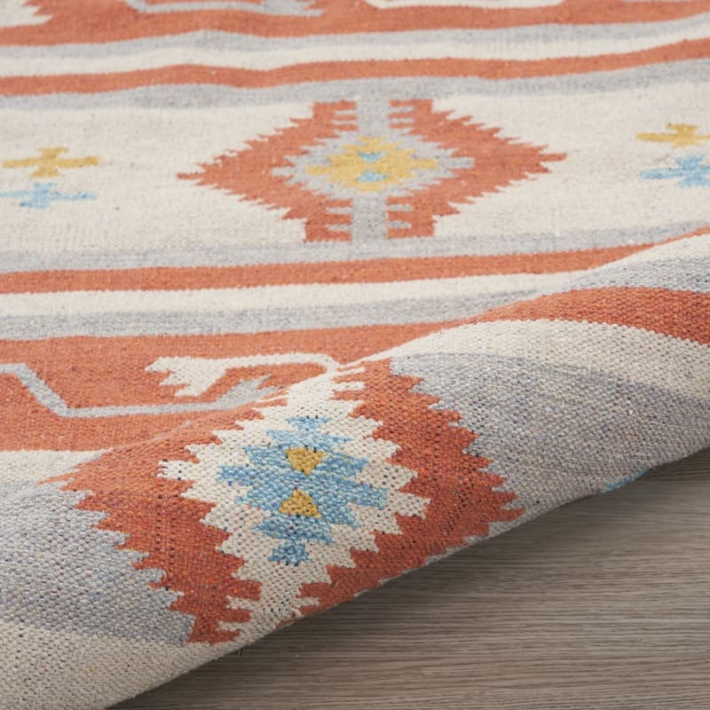 Comiw Southwestern Woven Low Pile with Fringe Area Rug By HomeRoots - 66' X '42' X '0.25
