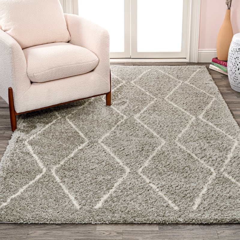 JONATHAN Y Petra Moroccan Diamond Shag Area Rug