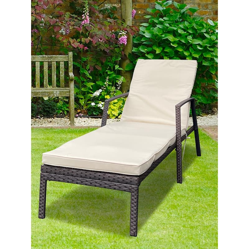 Outdoor Patio Lounge Chairs, Rattan Wicker Patio Chaise - Brown
