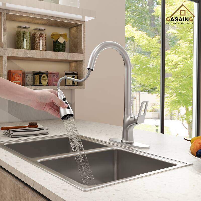 Single Handle Pull Down Sprayer Kitchen Faucet