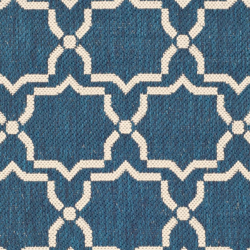 SAFAVIEH Courtyard Thomasina Indoor/ Outdoor Waterproof Patio Backyard Rug