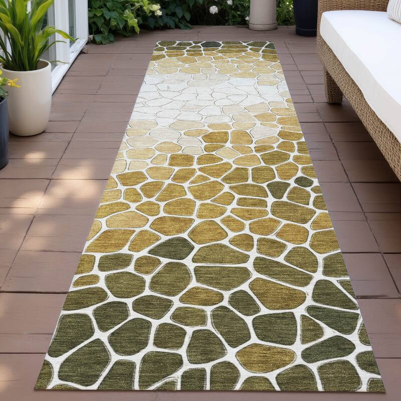 Machine Washable Indoor/Outdoor Contemporary Ombre Chantille Rug - Gold - 2'3" x 7'6"