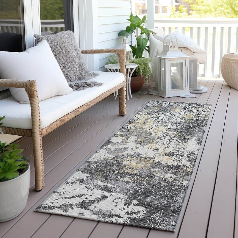 Machine Washable Indoor/ Outdoor Chantille Distressed Traditional Rug - Charcoal - 2'3" x 7'6"