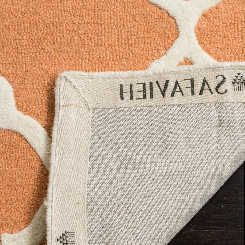 SAFAVIEH Handmade Cambridge Justina Modern Moroccan Wool Rug