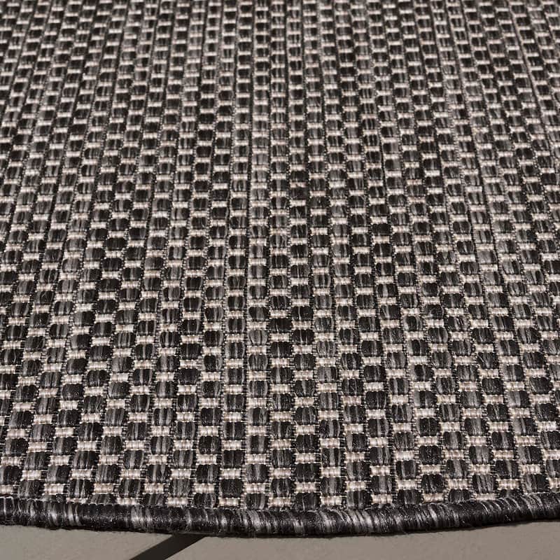 SAFAVIEH Courtyard Begajeta Indoor/Outdoor Waterproof Patio Backyard Rug.