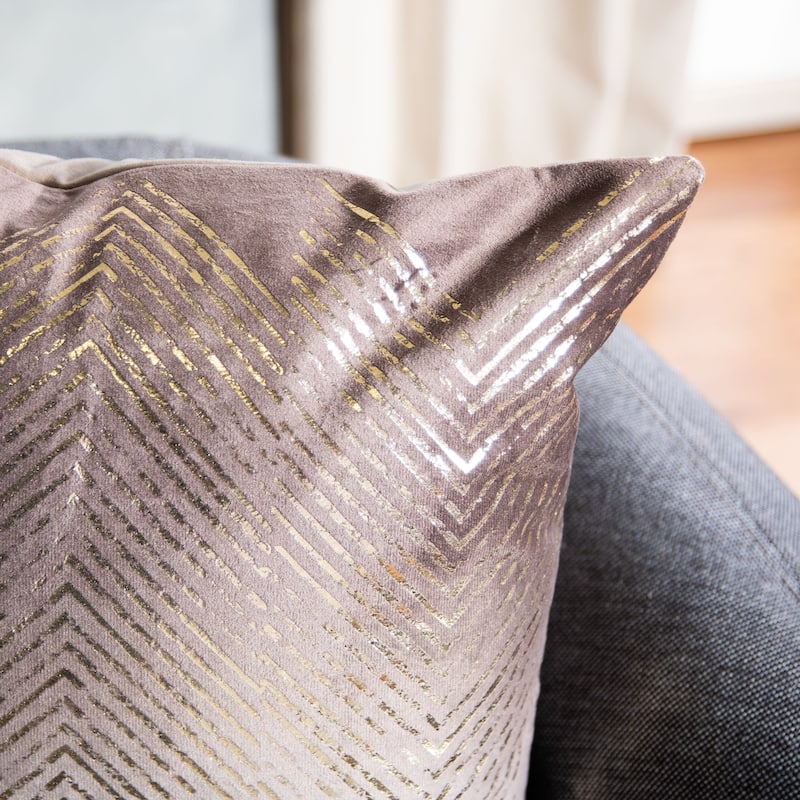 SAFAVIEH Yanne Art Deco Decorative Throw Pillow
