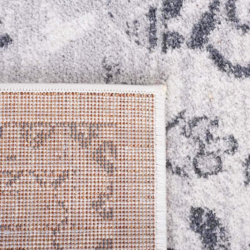 SAFAVIEH Toscana Anner Oriental Rug