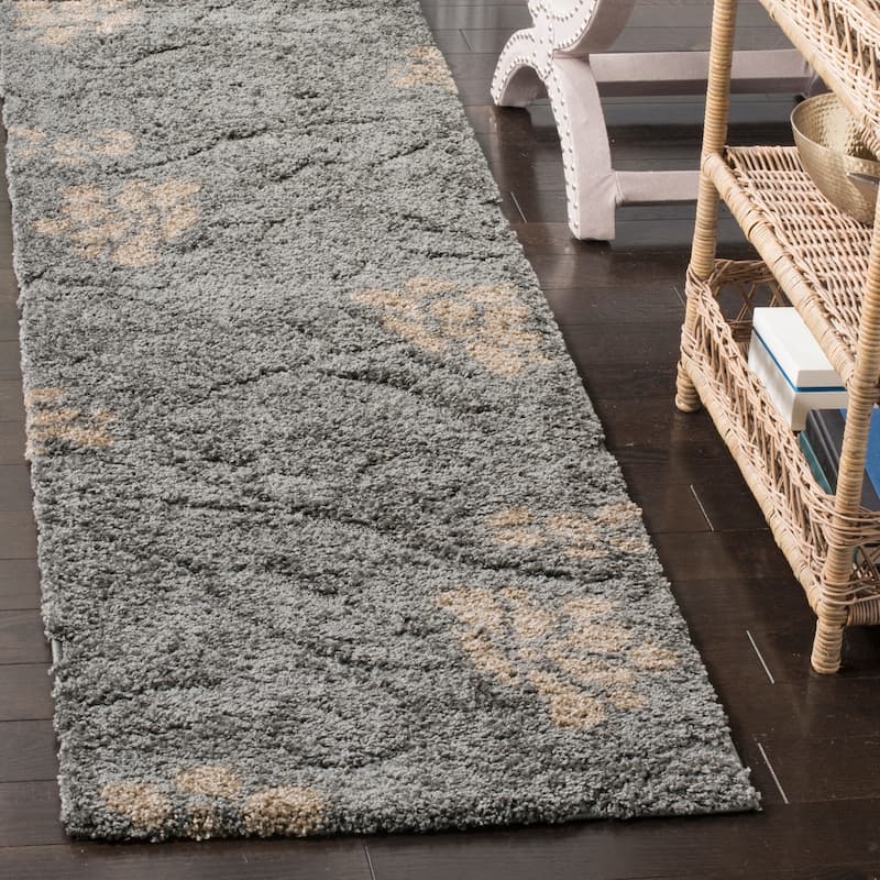 SAFAVIEH Florida Shag Nanny Floral Scroll 1.2-inch Thick Rug - 2'3" x 11' Runner - Grey/Beige - Runner