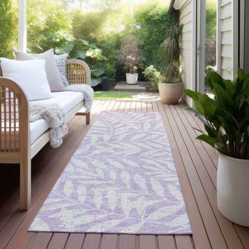 Machine Washable Indoor/ Outdoor Chantille Palm Rug - Lavender - 2'3" x 7'6"