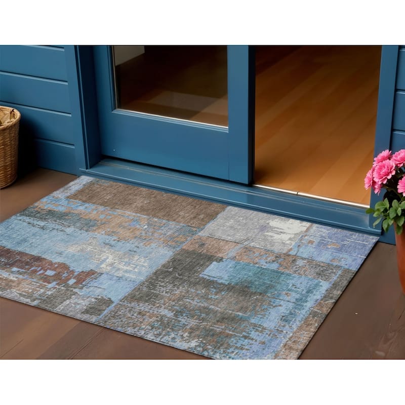 HomeRoots Abstract Transitional Rectangle Outdoor Rug - 3' x 5'