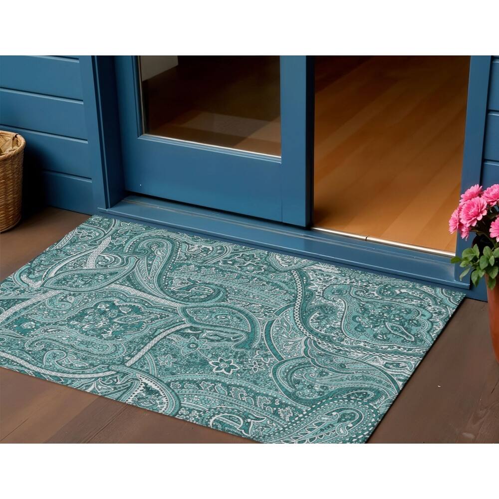 HomeRoots Paisley Traditional Rectangle Outdoor Rug
