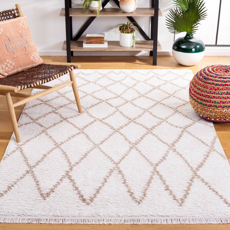 SAFAVIEH Augustine Kusum Boho Trellis Fringe Rug - 4' x 6' - Ivory/Beige