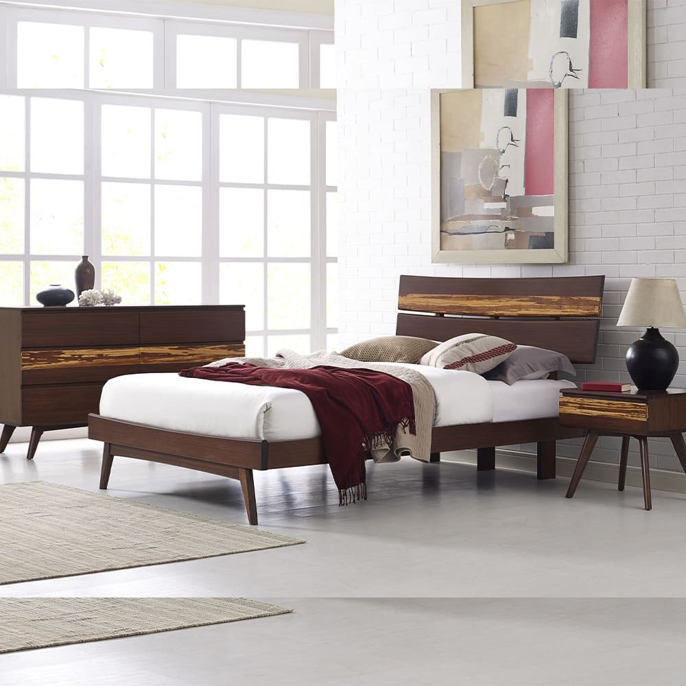 Sarah 4pc King Platform Bedroom Set with Dresser in Golden