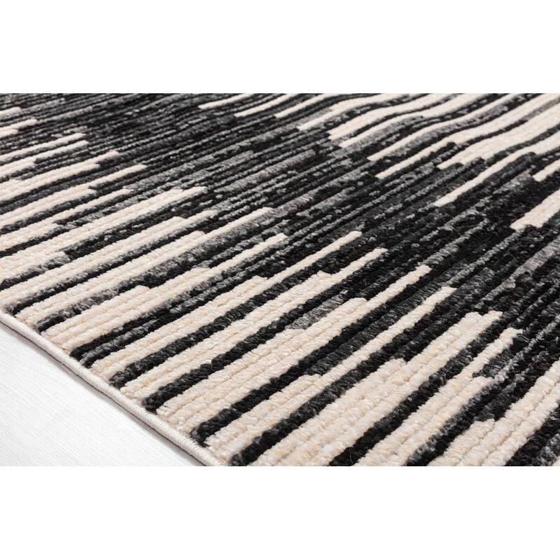 Juniper Collection Black Machine Made Indoor Area Rug