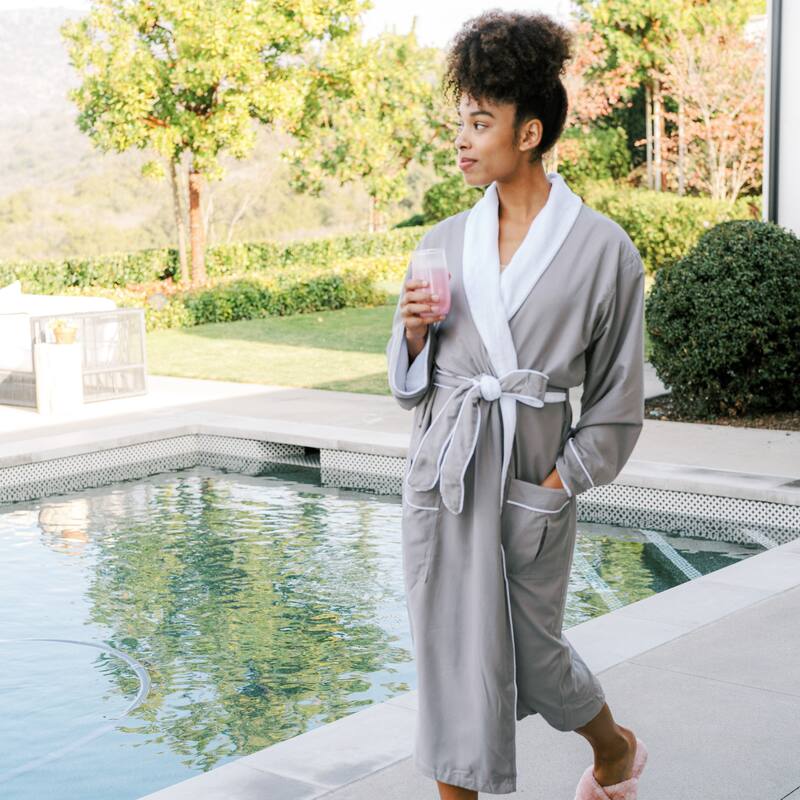 Jennifer Adams Luxury Plush Bathrobe