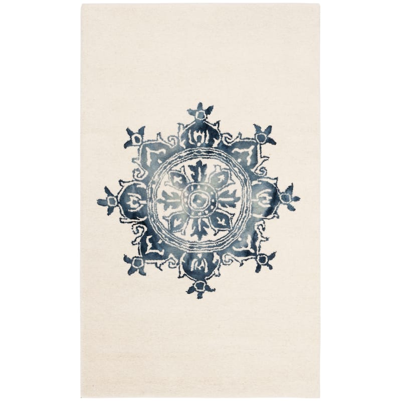 SAFAVIEH Handmade Dip Dye Katjusha Vintage Boho Wool Rug