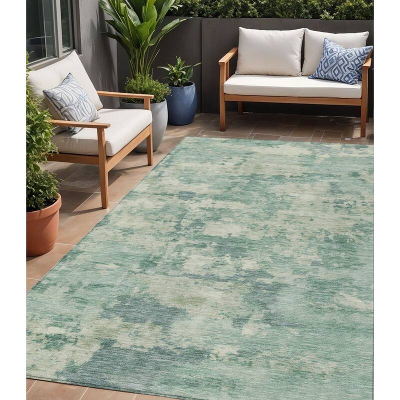 HomeRoots Abstract Transitional Rectangle Outdoor Rug - 5' X 8'