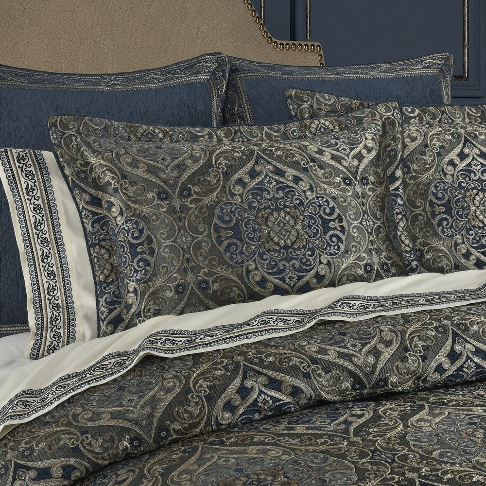 J. Queen New York Weston Comforter Set