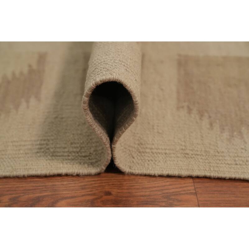 Hand Woven Southwestern Wool Beige Geometric Area Rug - 11' 9'' X 9' 1''