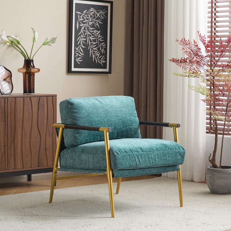 Minimalist Metal and Wooden Armrest Chair for Versatile Spaces