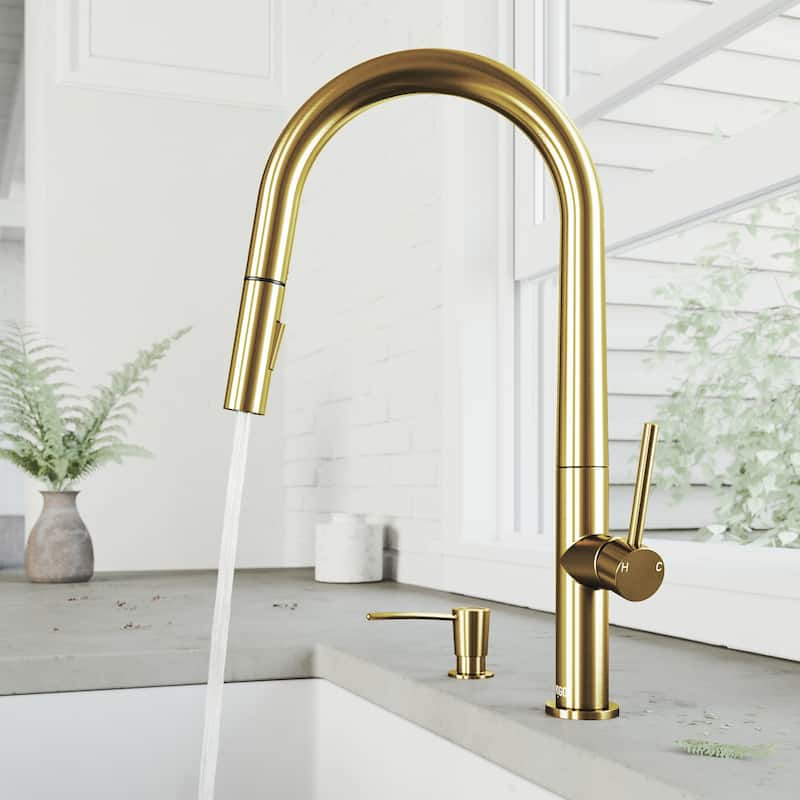 VIGO Greenwich 18" H Single Handle Pull-Down Sprayer Kitchen Faucet