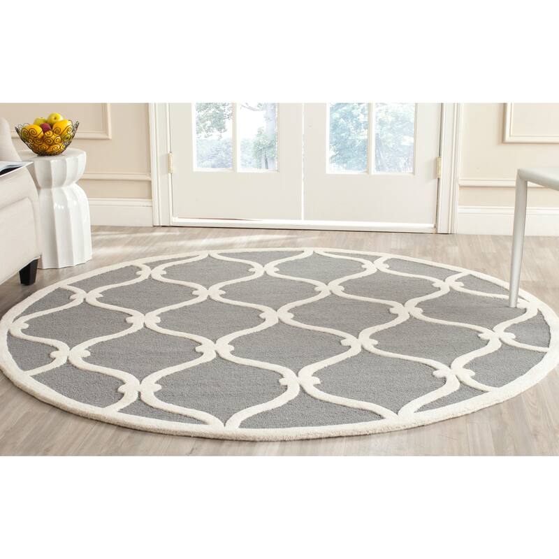 SAFAVIEH Handmade Cambridge Catharien Modern Moroccan Wool Rug - 6' Round - Dark Grey/Ivory