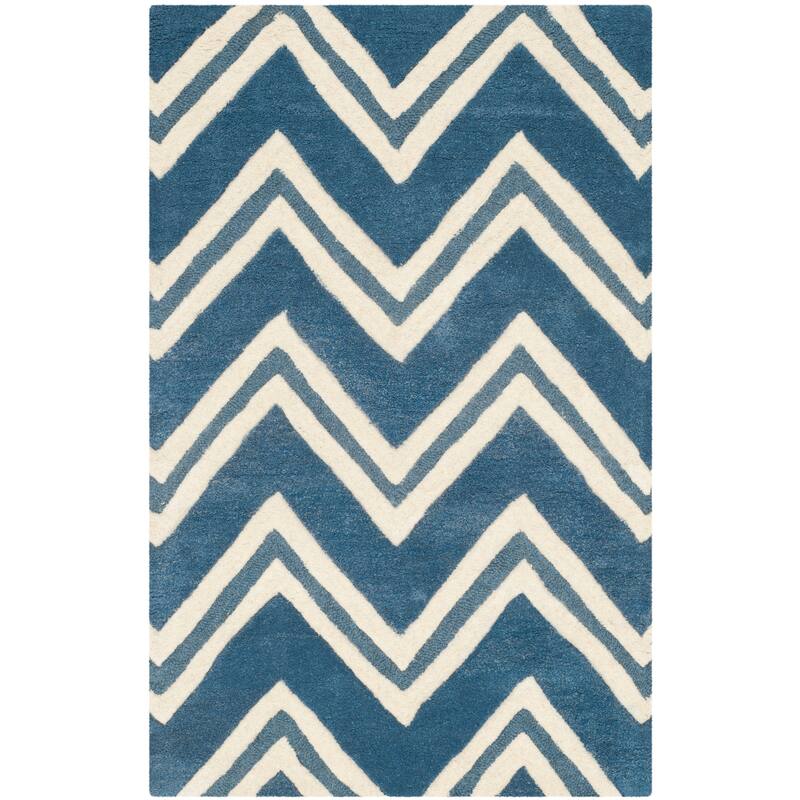 SAFAVIEH Handmade Cambridge Abbie Modern Moroccan Wool Rug - 2'6" x 4' - Navy/Ivory