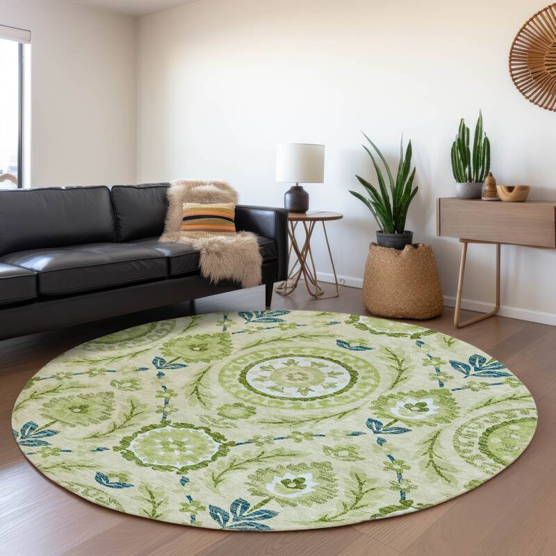 Machine Washable Indoor/ Outdoor Chantille Boho Suzani Rug