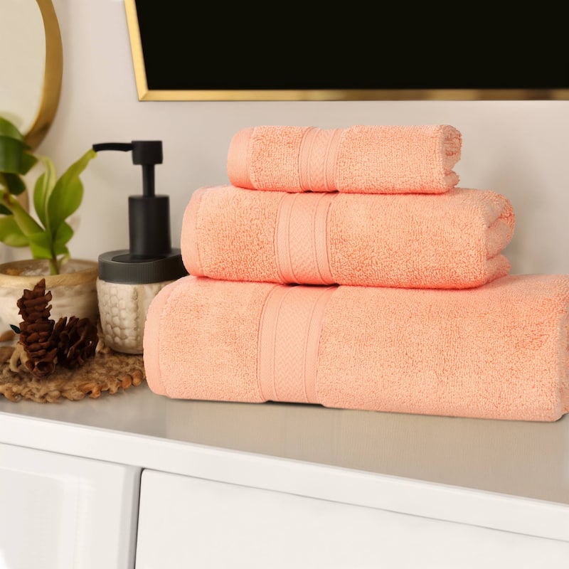 Superior Chevron Zero Twist Solid Cotton 3 Piece Bathroom Towel Set