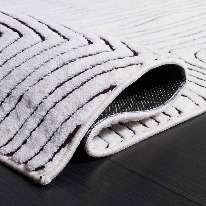 SAFAVIEH Versailles Ona Traditional Rug