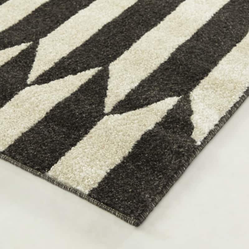 Judith Transitional Area Rug