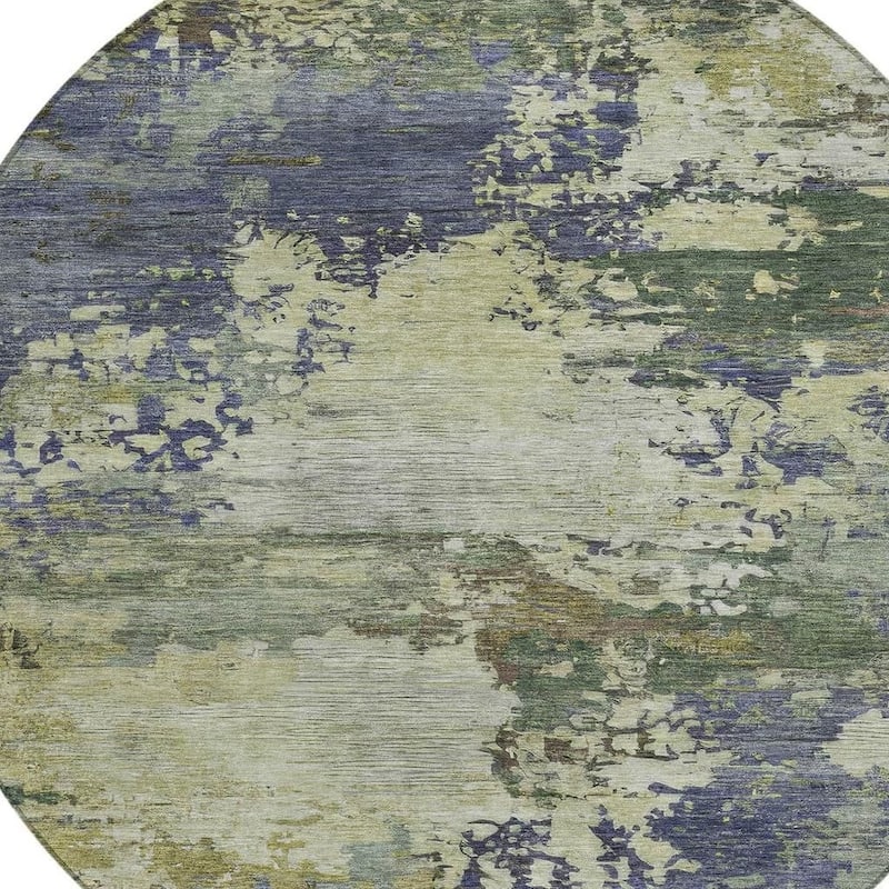 HomeRoots Abstract Transitional Rectangle Outdoor Rug - 8' Round