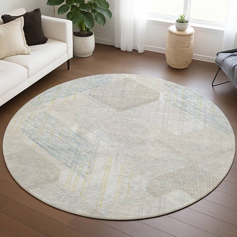 Machine Washable Indoor/ Outdoor Modern Hotchkiss Chantille Rug