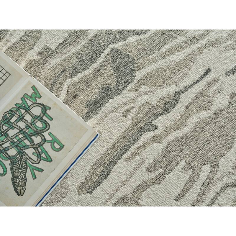 Cortero Handmade Hand Tufted New Zealand Wool Gray/Ivory Area Rug.