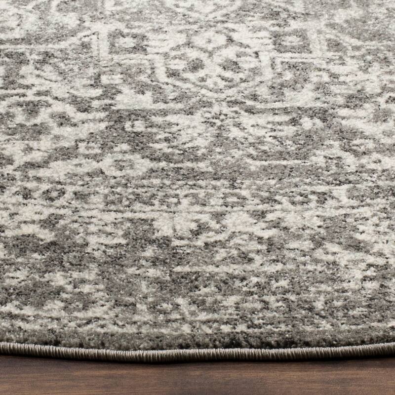 SAFAVIEH Evoke Quinn Vintage Distressed Rug