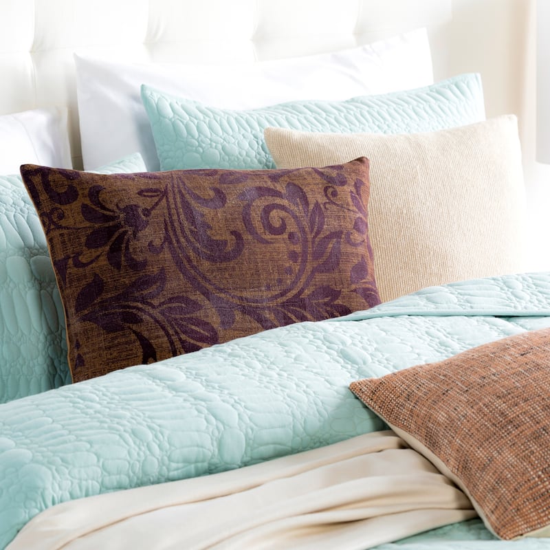 Artistic Weavers Lundie Damask 16x24-inch Lumbar Throw Pillow - Cover Only