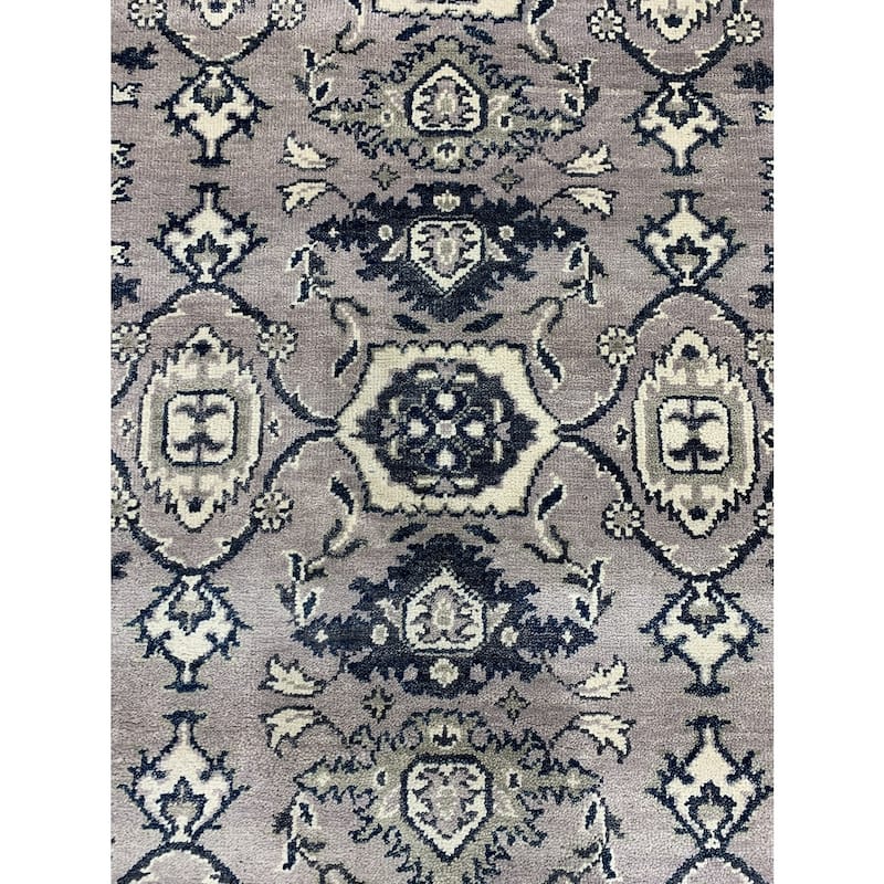 Gray Hand Knotted Wool Traditional Area Rug, 6' x 9', soft cozy floor accent - L