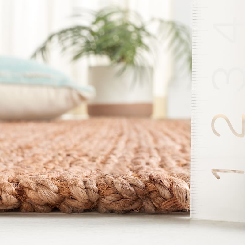 SAFAVIEH, Handmade Natural Fiber Rihanna Casual Jute Rug